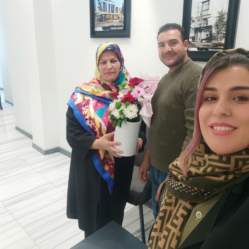 جشن روز زن و مادر در متاسا با قدردانی از سرکار خانم عباسزاده